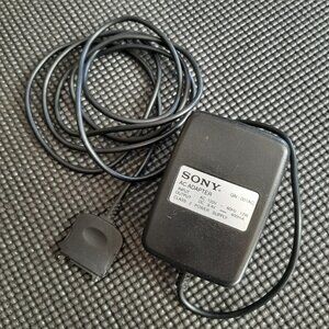 Sony P9750 AC DC Adapter QN-001AC 8.4V 400mA Power Supply Transformer